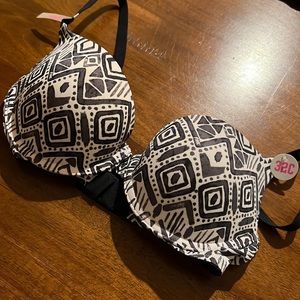 Victoria’s Secret PINK black and white bra